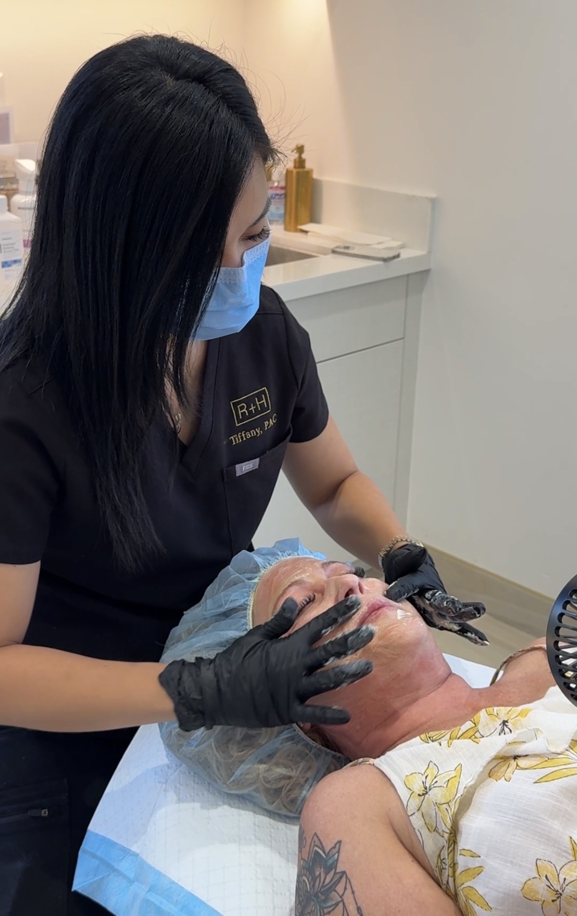 Noticing “Ozempic face” or loose skin after GLP-1 weight loss? Learn what  helps, what doesn't, and non-surgical tightening options at R+H Aesthetic  Medicine